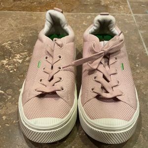 Cariuma Pink Sneakers